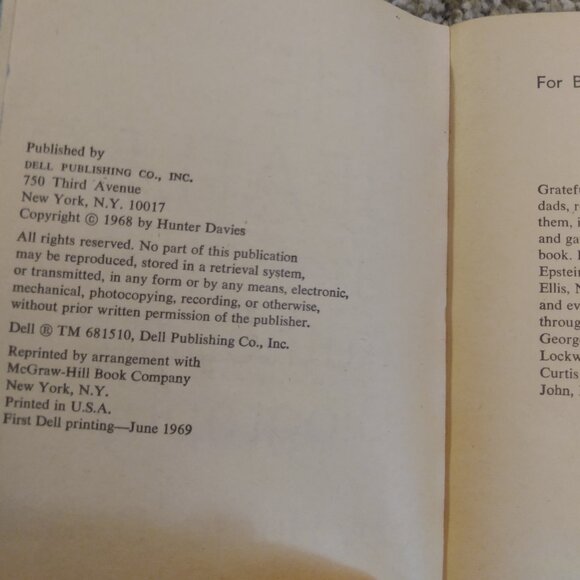 Beatles CD/Book Bundle - Picture 13 of 14